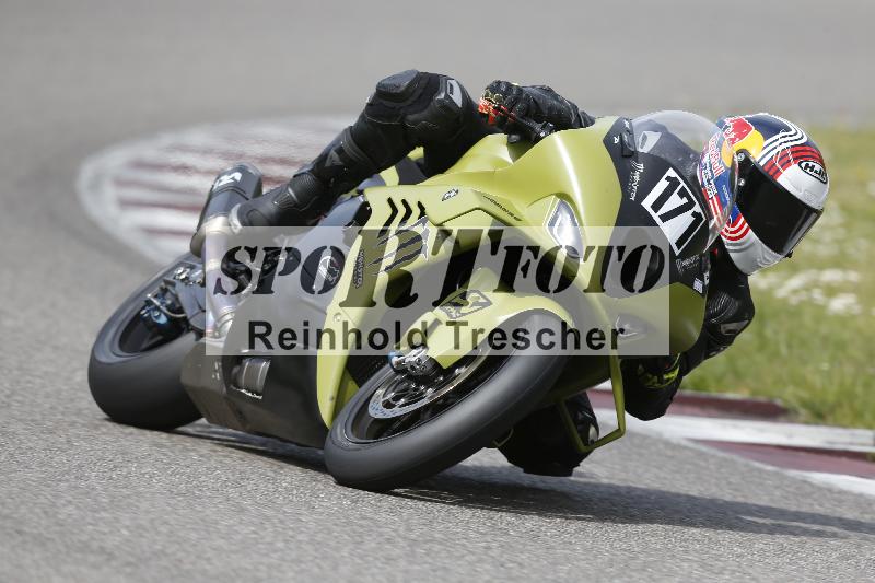 /10 20.04.2026  Pluess Moto Sport ADR/Freies Fahren/171